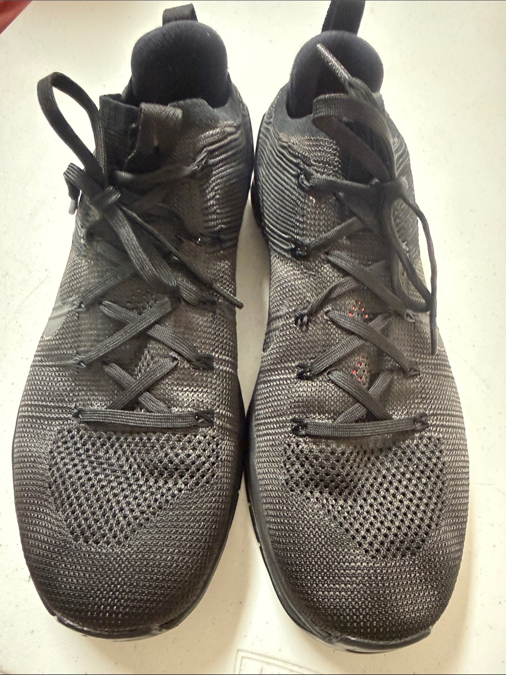 Nike Men's Black Knit Athletic Sneakers